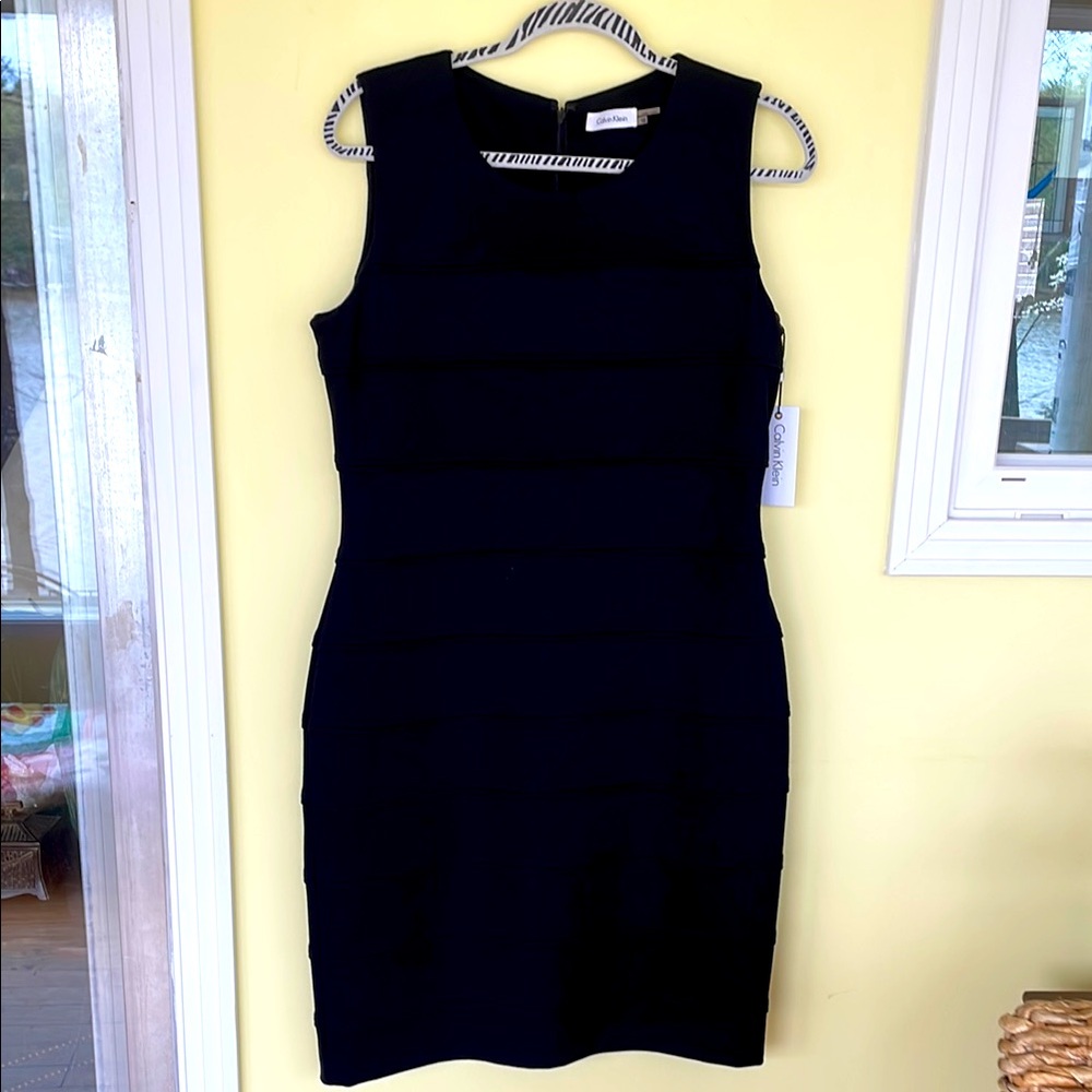 Elegant Black Sleeveless Dress